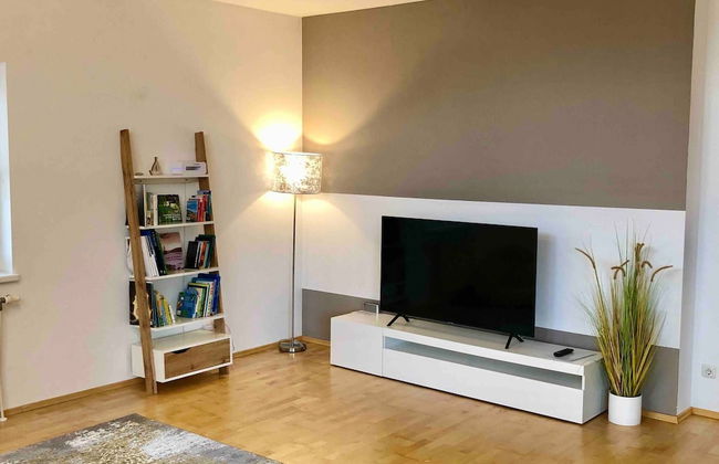 Apartment With Amazing Lake- and Mountain View - Photo 16