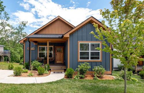 Downtown Brevard 5BR Retreat & Cyclists Dream - Foto 3