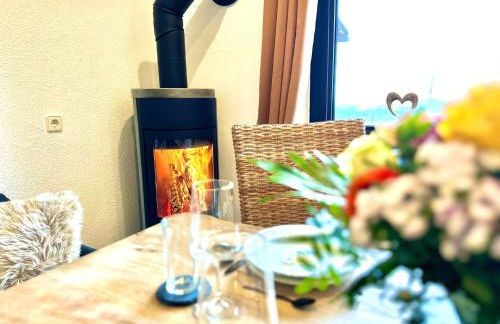 Gemütliches Alpenblick BERG-Bungalow + großer GARTEN + NETFLIX! - Foto 5