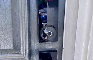 Luna's Cozy Private Hosted Suite with Fireplace and 2 Bedrooms - Foto 23