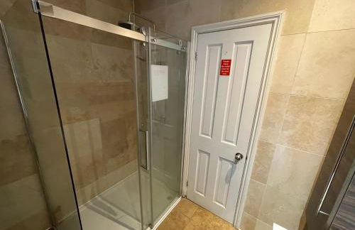 Huge 6-Bedroom House in Greenwich, Sleeps 12 - Foto 8