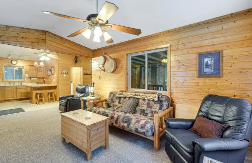 Woodland Cabin with Fishing, ATV and Snowmobile Trails - Foto 5