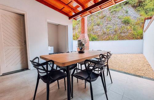 Casa Nova e Completa | 2 Suítes com Ar | Área Gourmet | 2 Vagas - Foto 18