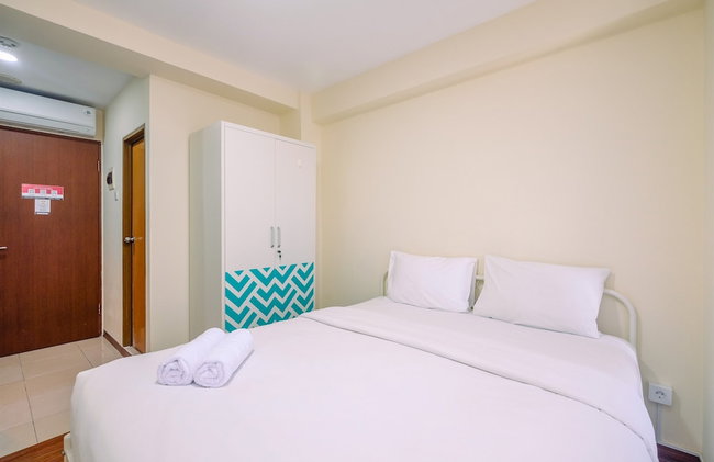 Homey And Cozy Living Studio Room At Tifolia Apartment - Foto 2