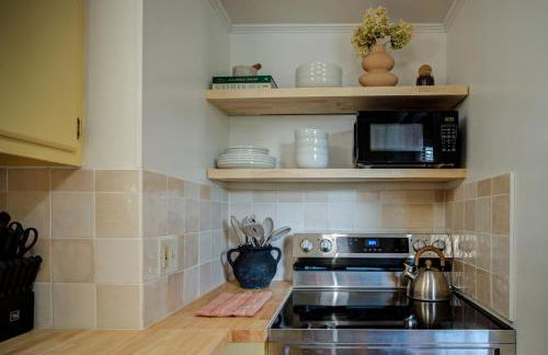 The Zen Den Peaceful Cottage with Mountain Views - Foto 15