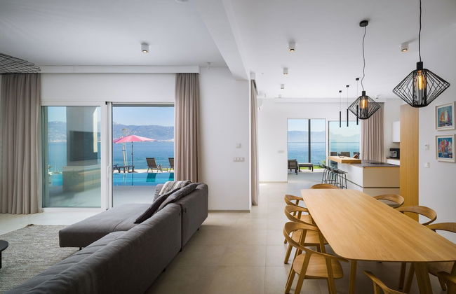 Beachfront Villa Grey Martini with Pool - Foto 10