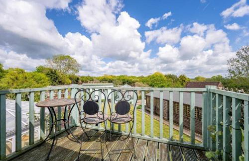 East Sussex Manor - Sleeps 12 - Hot Tub & Parking - Foto 5