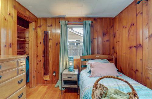 Yarmouth Vacation Rental with Deck Near Swan Pond! - Foto 15