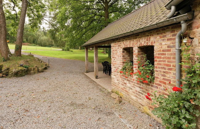 Glorious Holiday Home in Wéris with Hot Tub - Photo 26