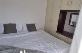 Doncaster-House-Sleeps8-Parking-Garden - Foto 39