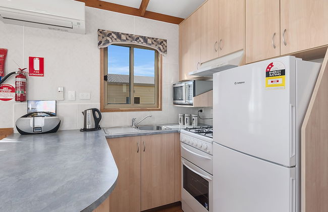 Port Broughton Tourist Park - Photo 9