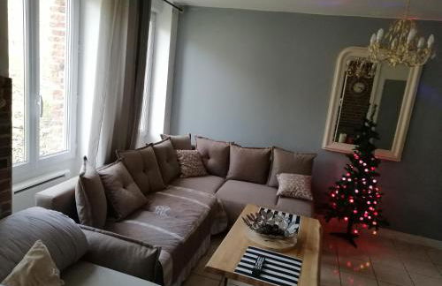 JOLIE MAISON AVEC JARDIN PRIVE DANS LE CENTRE VILLE DE BRIARE - Photo 9