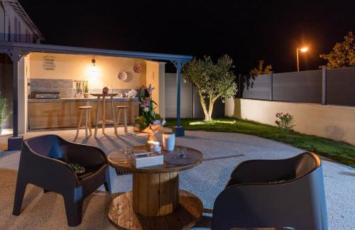 Villa des Oliviers Sublime villa avec piscine chauffée et privée et baby foot - Foto 39