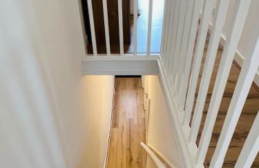 2025 Award Winner Liverpool Peach House - 4 Bedrooms - Foto 54