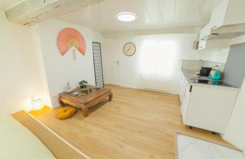 PRESTIGELOC - 3 Studios au Choix - 2 avec Sauna privé gratuit, 1 avec 3 Couchages, Centre-ville - Foto 24