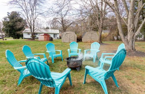 5 bedrooms with 4 Full Bath Fire Pit BBQ and Plush Amen on 1 2 acre - Photo 58