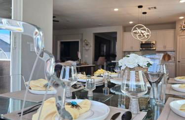 5Br3B Pool, 2mi to Fstvals, EV Chrgr, Gym, Games - Photo 25