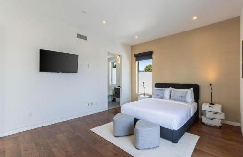 5BR Modern West Hollywood Retreat - Foto 52