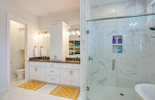 Relax Fireside! Waterfront Malakoff Home with Pool - Foto 14