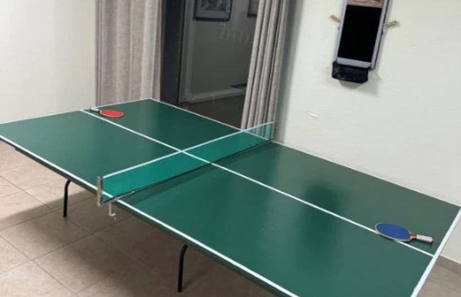 NEW Stunning Beachfront Condo at the Coral Beach - Foto 28