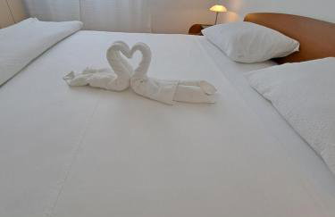 Apartment Holiday in Split, near the old town, three rooms, balcony, garage - Photo 24