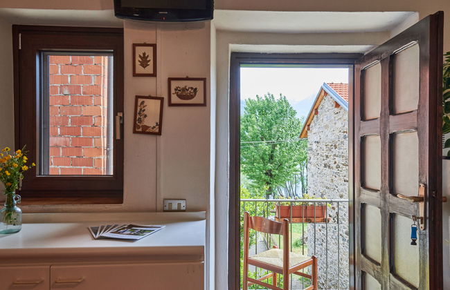 Casa Dascio - Photo 9