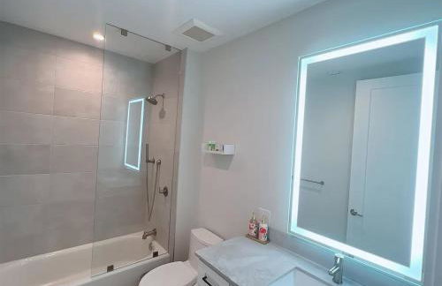 Lux property great for 1 to 8 Guests-family trip ,5Beds 2Rooms Staycation with Gym and EV, proximity to Downtown and Beaches - Foto 53