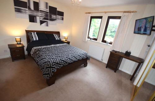 Ridgeview Villa - Partial loch view - Foto 13