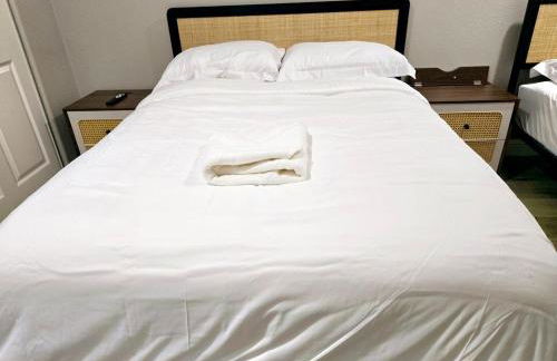 Escondido Front Unit 3-BR by SD STAY - Foto 14