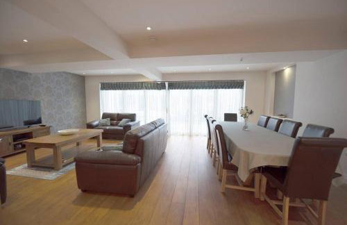 Luxury 6 bedroom house with parking - Northwood - Foto 3