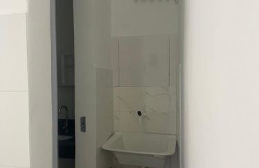 Apartamento de férias 1 quarto cozinha banheiro não tem fogão nesse espaço - Foto 8