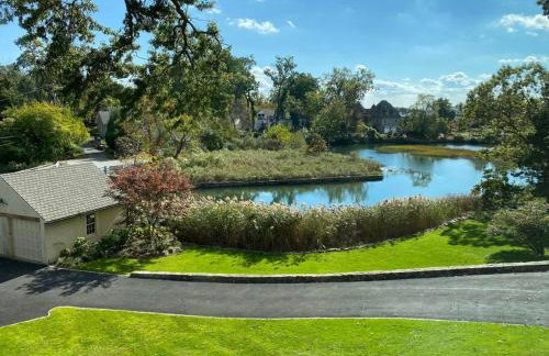 Luxury 5 Star Home with Amazing Water Views - Foto 39