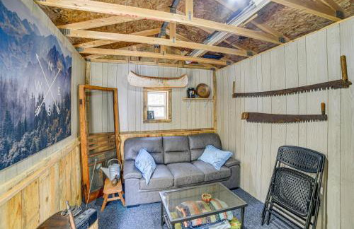 Ice Fish and Snowmobile Riverfront Manistique Cabin - Foto 20