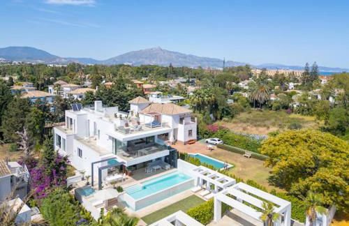 Brand New 7B Villa Zelda Beachside New Golden Mile - Photo 43