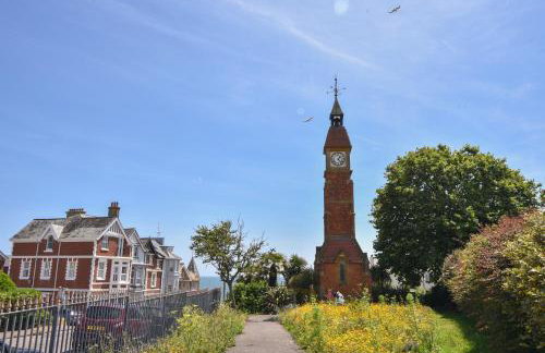 Flat 2, 10 Seafield Road - Photo 25