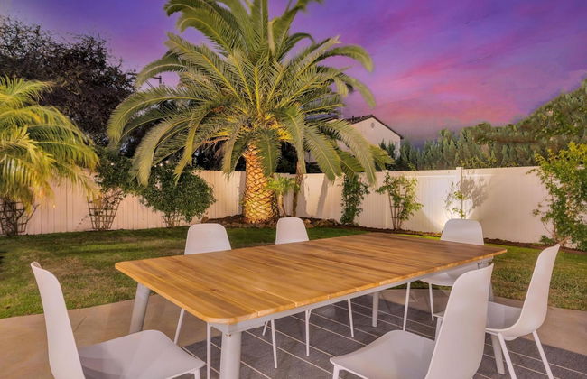 Designer Coastal Paradise w Pool - Steps to Beach - Foto 18