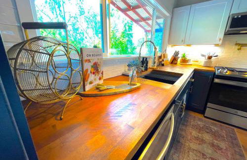 Private Wine Country-River Bungalow! Sunny Treetop Views - Pets Stay Free - Foto 20