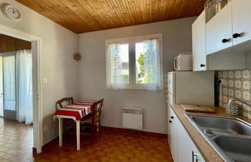 Maison Confortable à 300m de la Plage des Dunes avec Jardin et Parking Privé - FR-1-231-188 - Photo 5