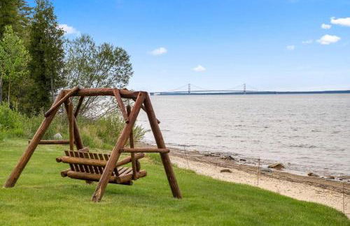 Lake Huron Escape Waterfront Firepit - Foto 2