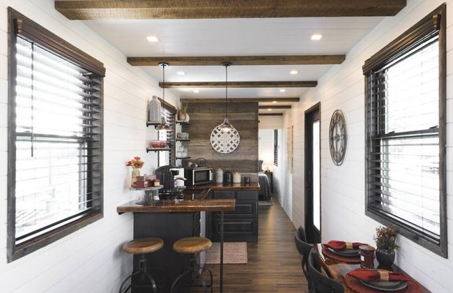 The Blue Ridge Container Tiny Home in the Country - Foto 9