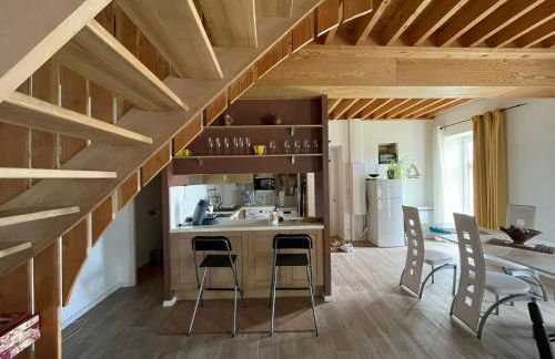 Nid de pie Grand duplex lumineux cadre verdoyant calme à 5 mn de la mer près Port en Bessin, Bayeux, Omaha Beach, - Foto 5