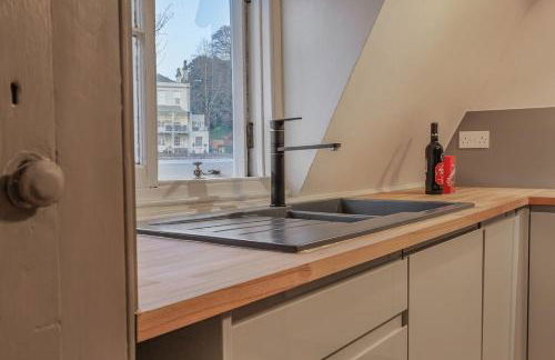 Spaceship 4 Luxury 4 BR by AltoLuxoExperience Short Lets & Serviced Accommodation With Free Wifi & Parking - Foto 18