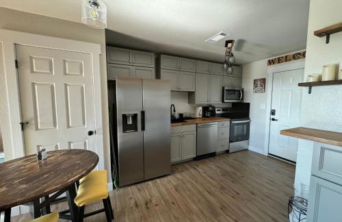 Relax & Unwind in a Serene Retreat Near the Beach - Foto 35