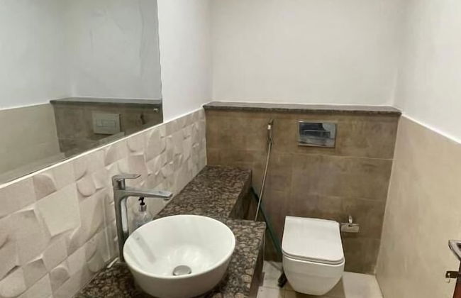 Air Reside Residency Apartment - Photo 26