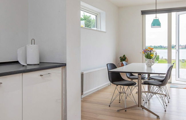 8 Person Holiday Home in Praesto - Foto 15