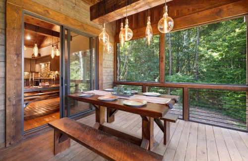 Copperline Lodge - Luxury Creekside Retreat - Creekside Views, Hot Tub, Game Room, Outdoor Fireplaces, Chef Kitchen, Fire Pit - - Foto 47