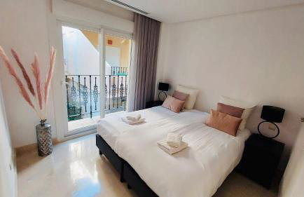 Luxury seaview apartment in Marbella located in a secure gated community with swimming pool and large terrace Perfect for families visiting Marbella and Puerto Banús - Foto 35
