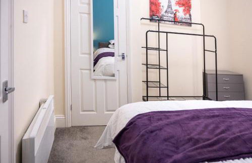 Rugby 1-BR Apt, Parking, City Centre, Sleeps 3 - Foto 18