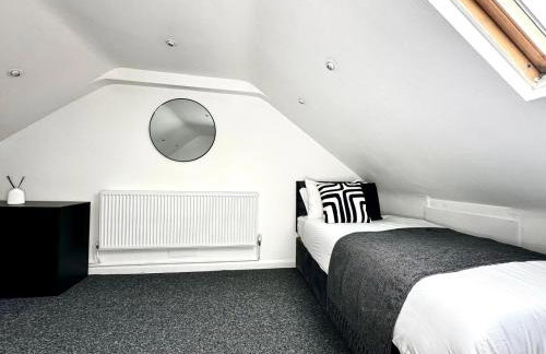 Serviced 4 bed 2 bath Manor Park House - Foto 47