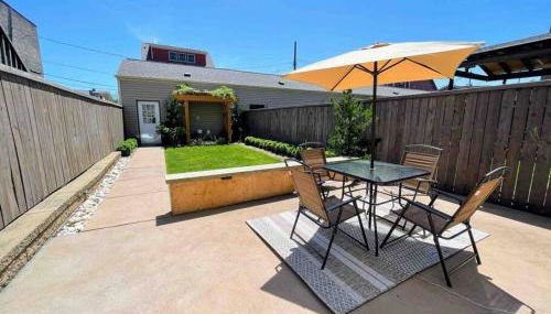 Family-Friendly 4BR Retreat Sleeps 12, Private Yard, Garage, Close to Stadiums, Casino & Downtown - Foto 5